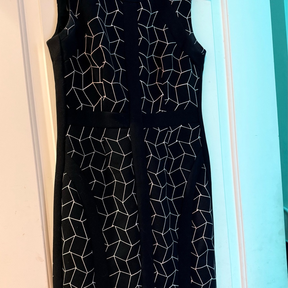 Donna Morgan Black Sheath Midi Dress Mock Neck